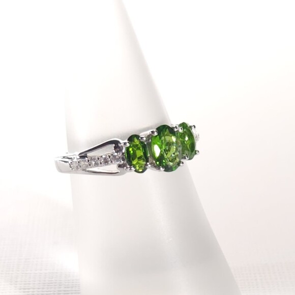 Chrome Diopside Trilogy Ring SIZE 5 - Picture 5 of 12